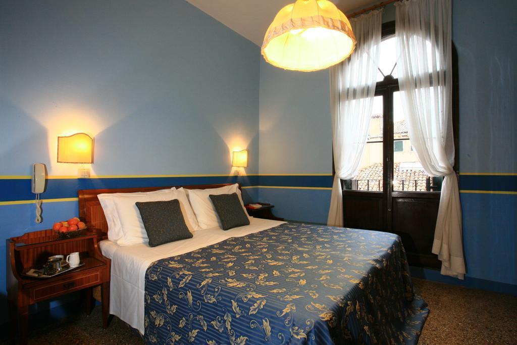 Ih Hotels Venezia Salute Palace (Adults Only) Camera foto
